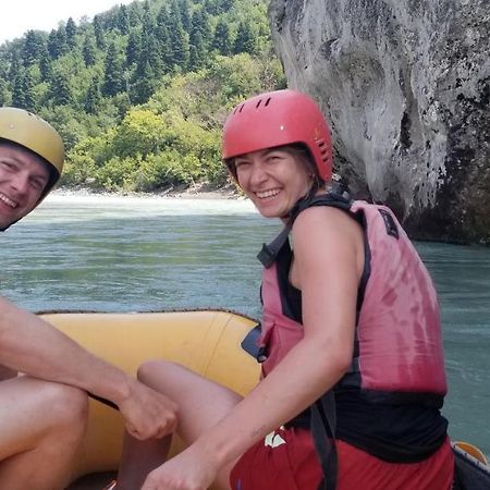 Keli Guest House& Rafting Adventures Përmet Exterior foto